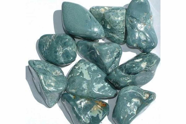 Facts About Blue Jade: Meanings, Properties, and Benefits