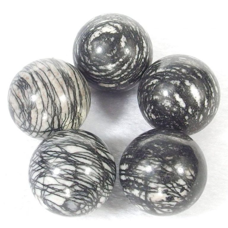 Facts About Spiderweb Jasper: Meanings, Properties, and Benefits