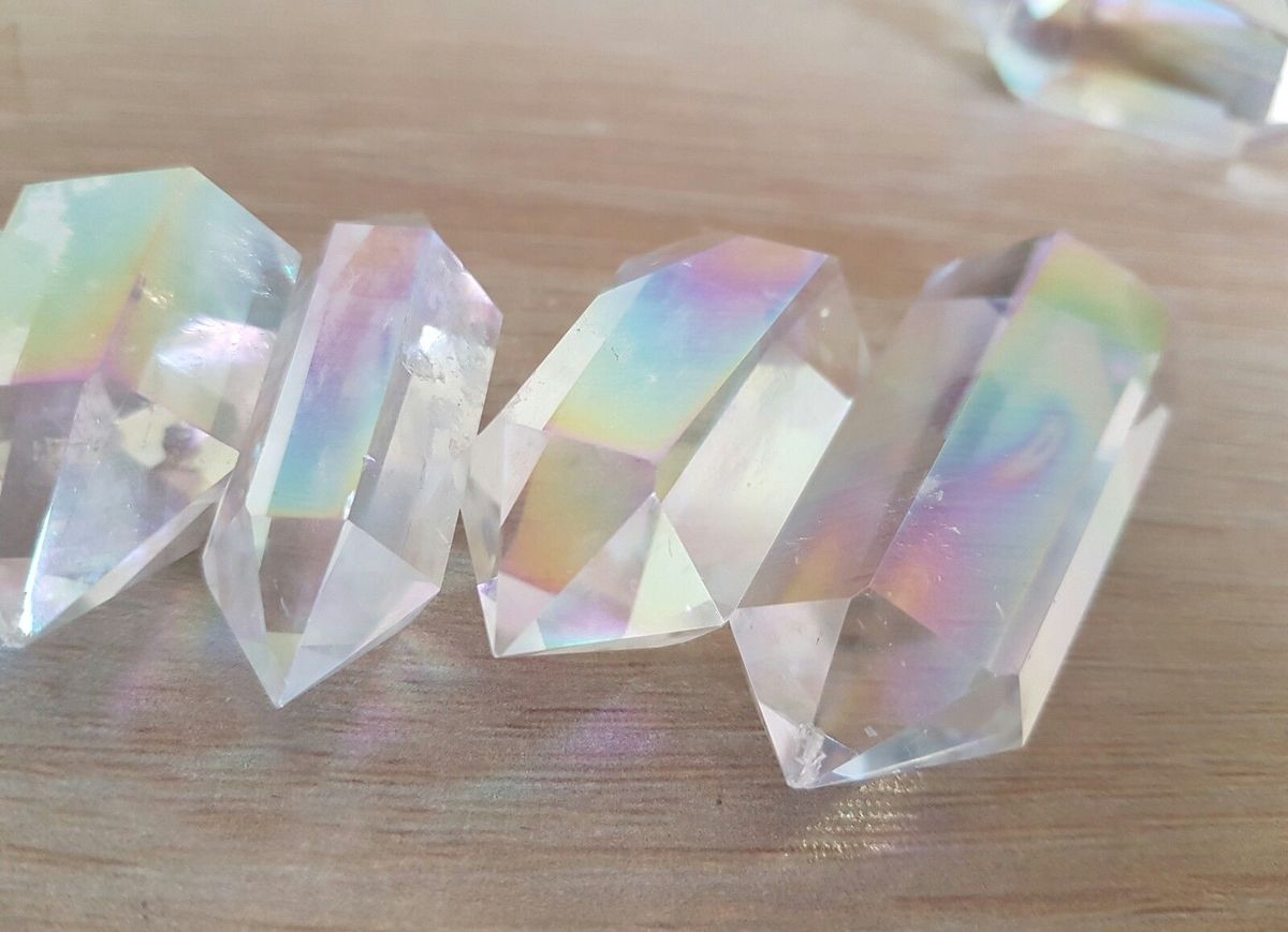 Facts About Angel Quartz: Meanings, Properties, and Benefits