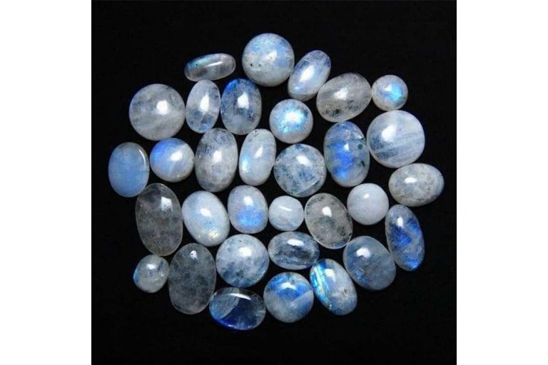 Facts About Blue Moonstone: Meanings, Properties, and Benefits
