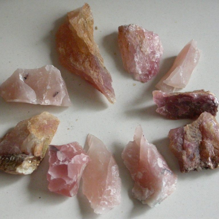 Facts About Bustamite: Meanings, Properties, and Benefits