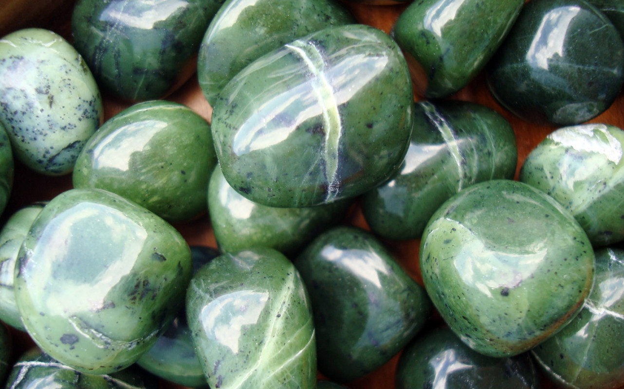 Green Jade Stone Benefits In Tamil