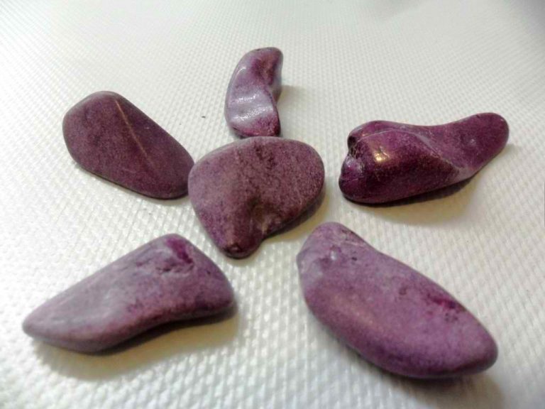 Facts About Stichtite: Meanings, Properties, and Benefits