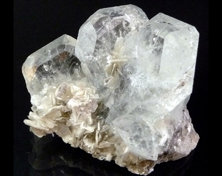 Facts About Goshenite: Meanings, Properties, and Benefits