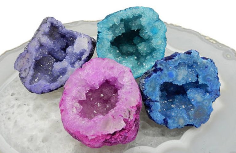 Druzy: Meanings, Properties, and Benefits