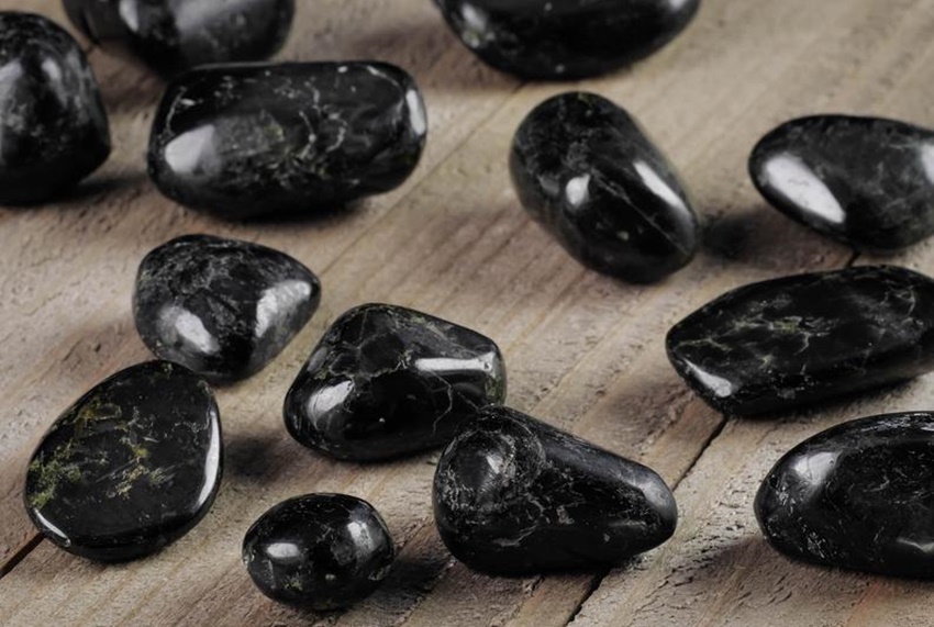Black Diopside: Meanings, Properties, and Benefits