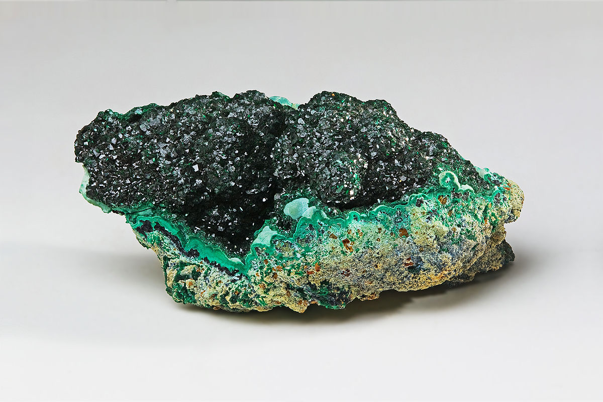 Facts About Malachite Stone: Meanings, Properties, and Benefits