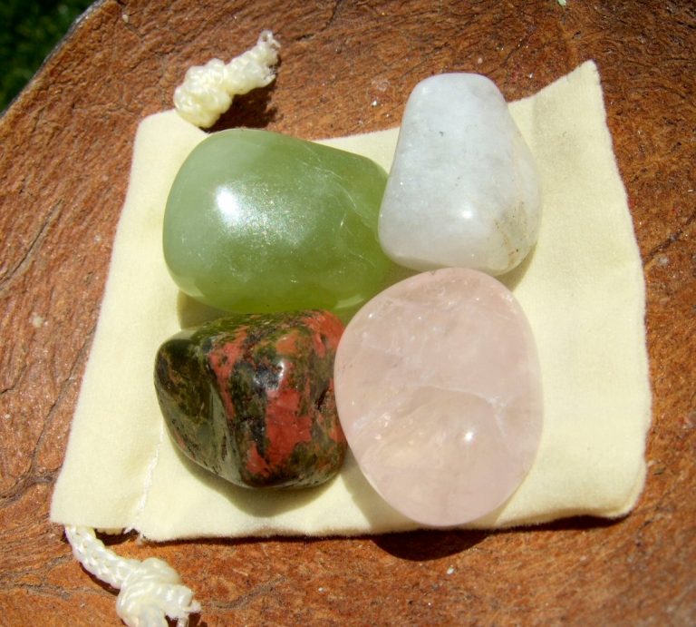 crystals for fertility