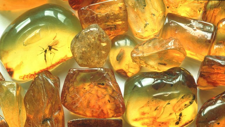 crystal combinations for amber