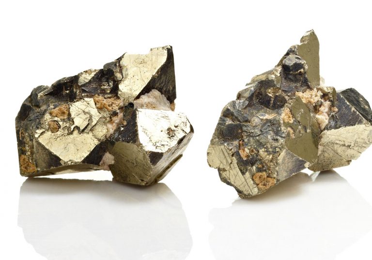 Crystal Combinations for Pyrite
