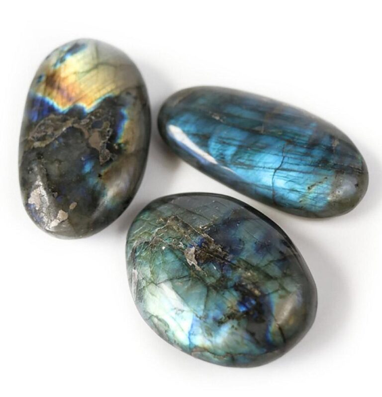 The 5 Best Crystal Combinations for Labradorite