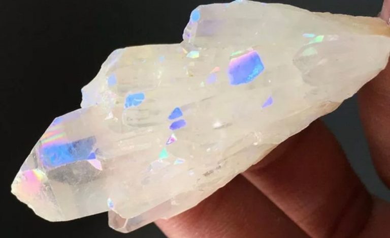 power of aurora quartz