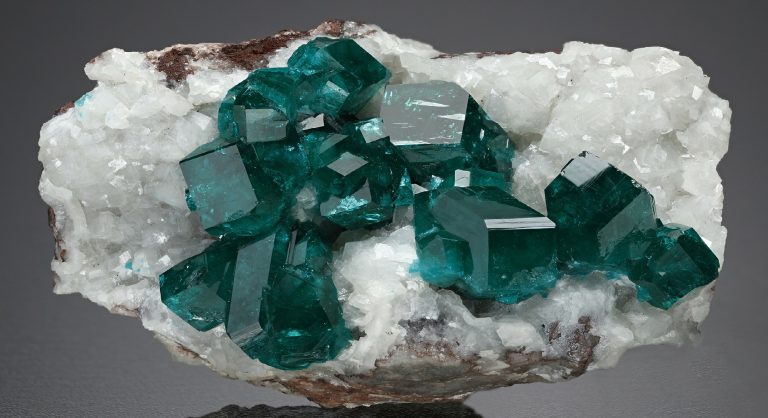 crystals for healing eye strain