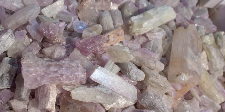 crystals for healing slipped discs