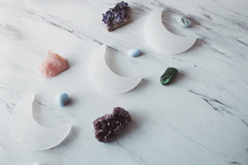 Crystal Combinations With Selenite